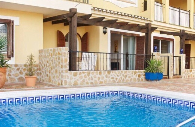 This apartment is a 2 bedroom(s), 2 bathrooms, located in La Manga Club, Murcia.
