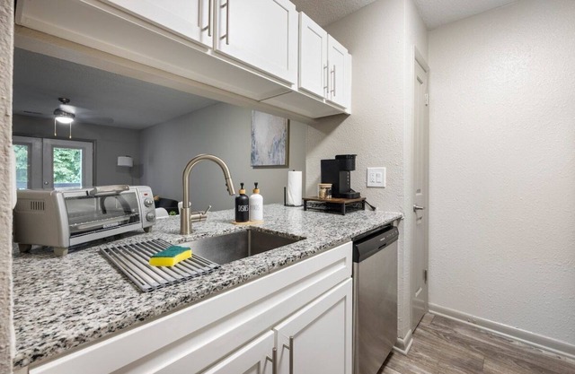 This apartment is a 2 bedroom(s), 2 bathrooms, located in Carrboro, NC.