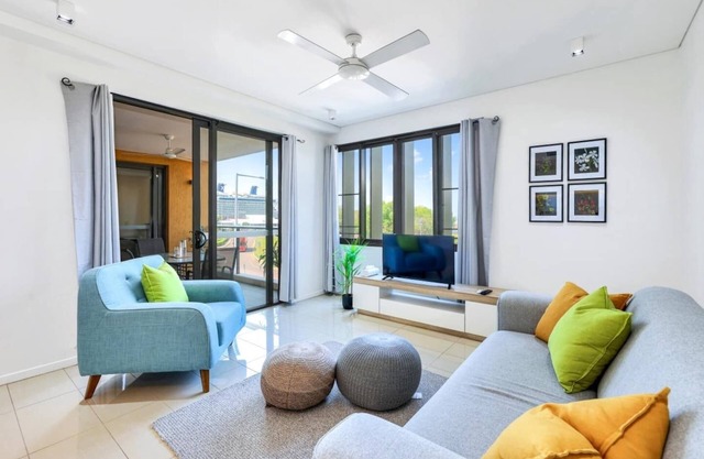Cute & Cosy 1 Bed Apt at Waterfront Precinct