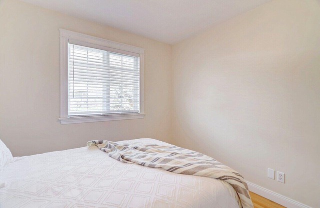 This house is a 3 bedroom(s), 2 bathrooms, located in Fredericton, NB.