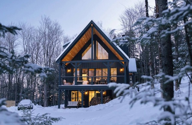 This house is a 3 bedroom(s), 3.5 bathrooms, located in Peru, VT.
