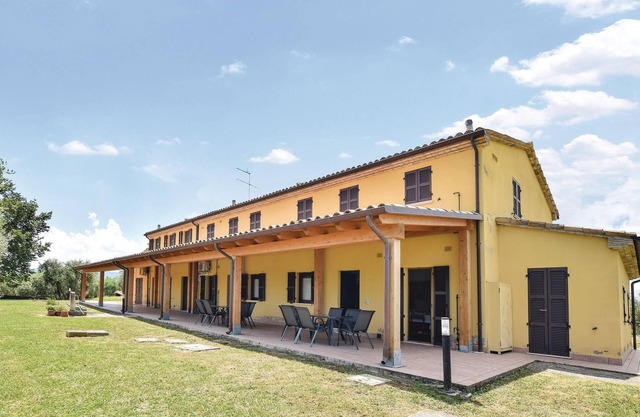 2 Zimmer Unterkunft in Montefelcino