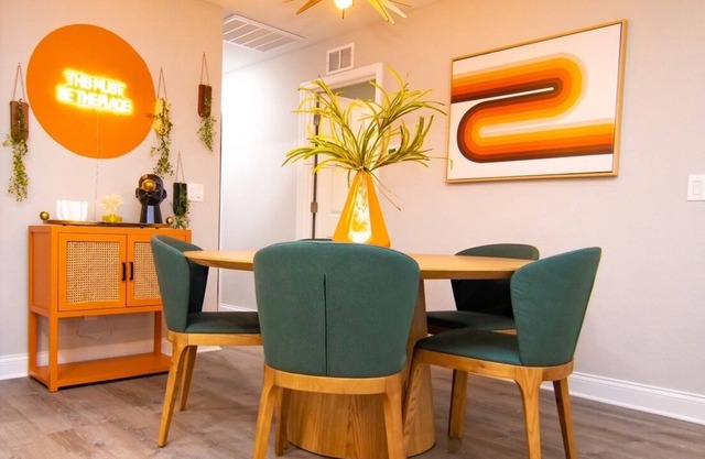 This Must Be THE PLACE 🧡 👉🏻Close to Legoland Park and Bok Tower Gardens!