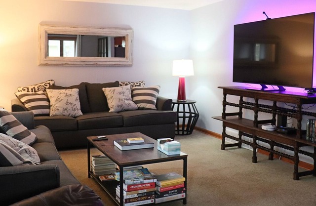 This single-family ranch, located in the heart of historic East Aurora.