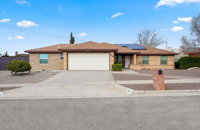 This spacious home has all you need with 2 primary suites, 2 guest bedrooms, and 3 bathrooms