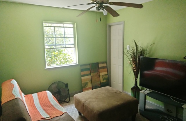 This stylish space has a hometown vibe w/ inexpensive transport to downtown NOLA