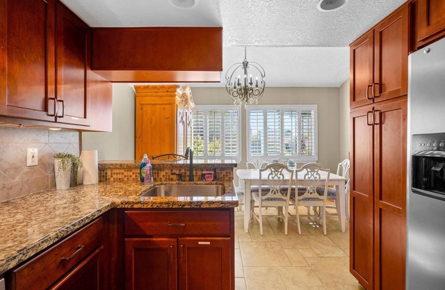 This townhouse is a 3 bedroom(s), 1.5 bathrooms, located in El Paso, TX.