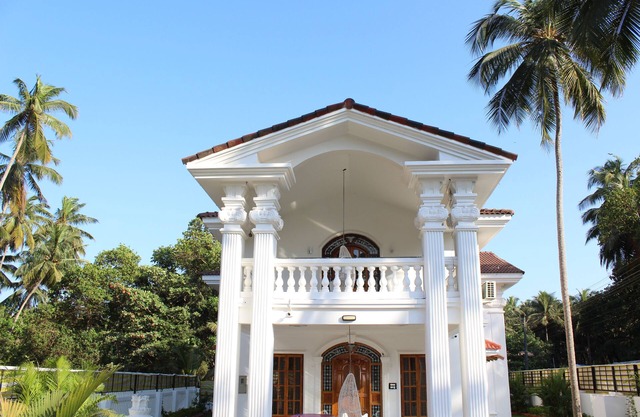 Diese ultra-luxuriöse Villa mit zeitgenössischer Art-Deco-Architektur.