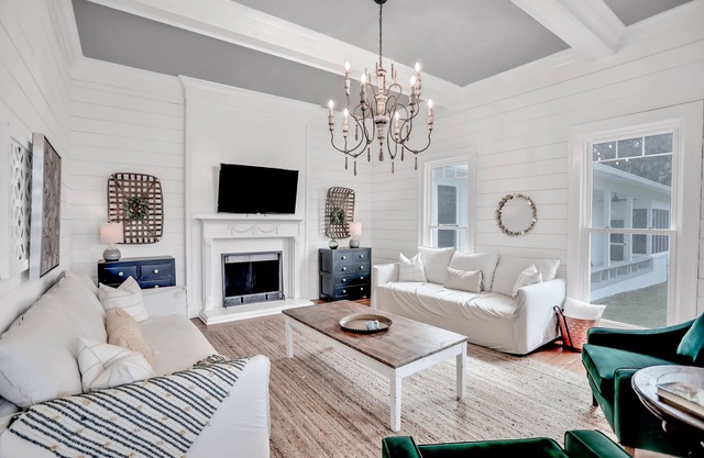 This villa is a 4 bedroom(s), 3 bathrooms, located in Hilliard, FL.