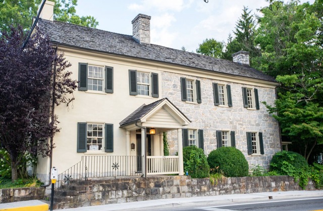 Thomas Rose Inn