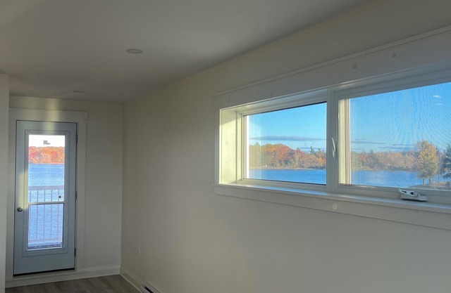 Thousand Islands Luxury Peninsula Getaway - 360 Water View -