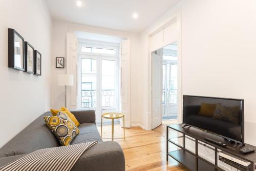 Three bedroom apartment in historical centre -Bairro Alto