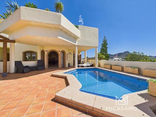 Three-Bedroom El Coto Penthouse with Private Pool
