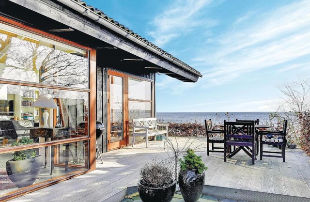 Three-Bedroom Holiday Home Bjert With Sea View 08
