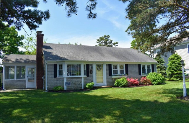 Three bedroom home sleeping 6 in Wrinkle Point!