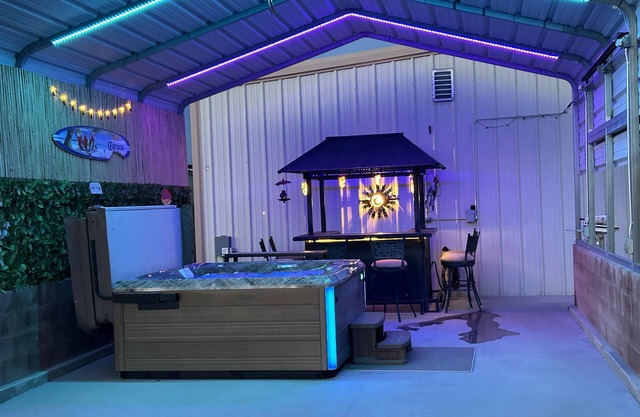 Three bedroom retreat near Elephant Butte Lake with a relaxing hot tub.