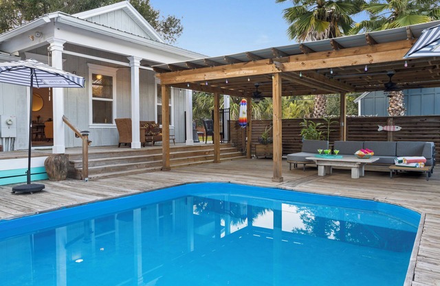 Three Palms Oasis in Old Town Bay St. Louis. In the heart of it all!