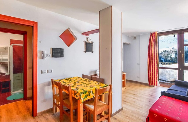 Three-room apartment on the slopes
