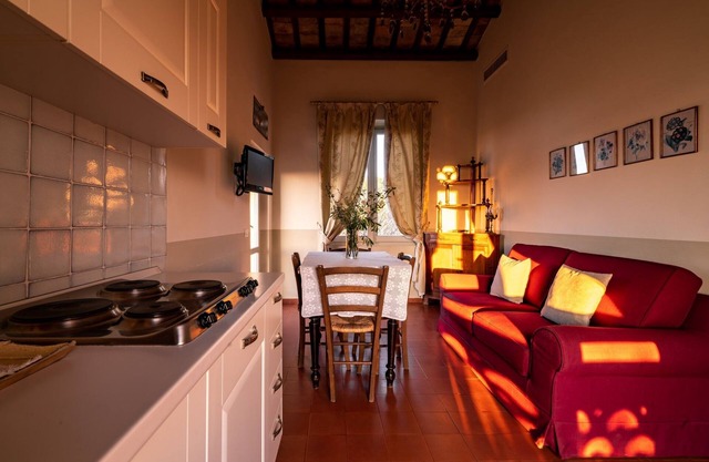 Trilocale LIBER - Pignocco Country House: Colli, Pool, Meer