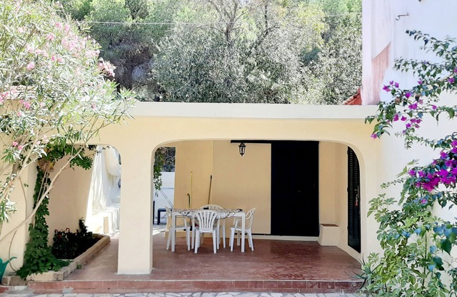 Three-room apartment with sea view terrace, free private parking, beach at 200mt