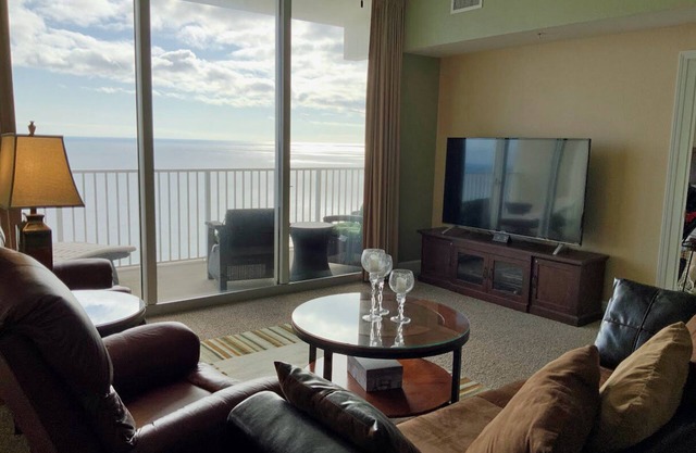 Tidewater 2715, Stunning 27th Floor! Beach Chairs included, Gulf Front 1 Bedroom