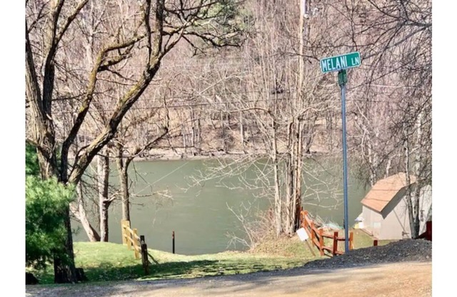 Tidioute BEARS DEN- River Access Allegheny River