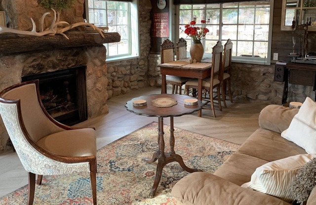 Tierra Madre Vineyards B & B - Garden House