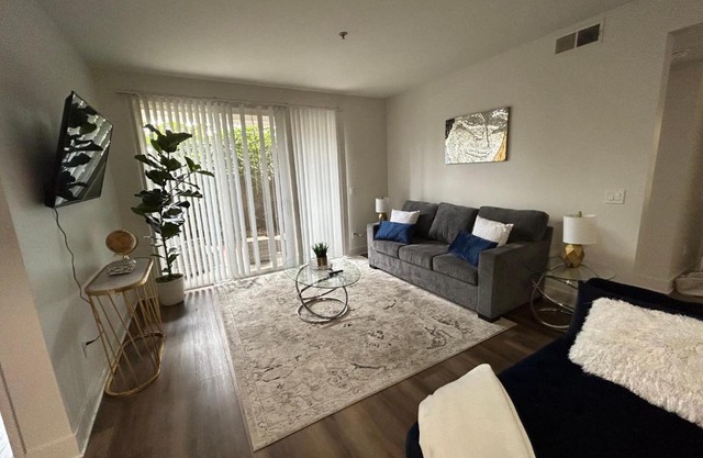 Tierra Marina Del Rey 2 bedroom