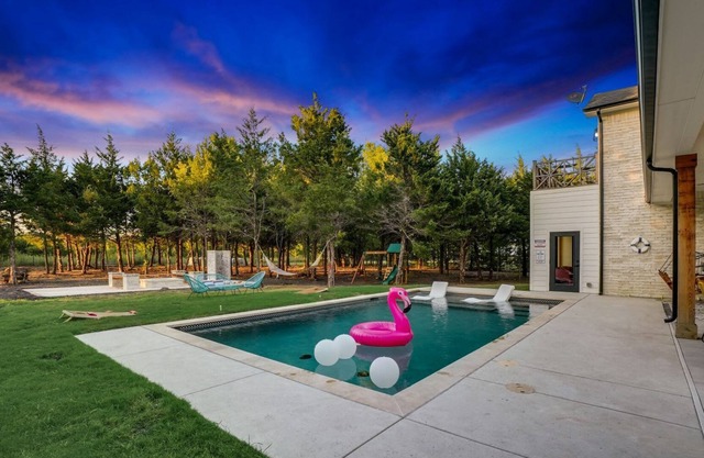 Tiger Mansion in the acress paradise for events