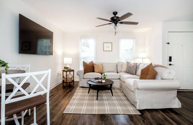 3br APT - Perfect Location | Clemson Games & Visits