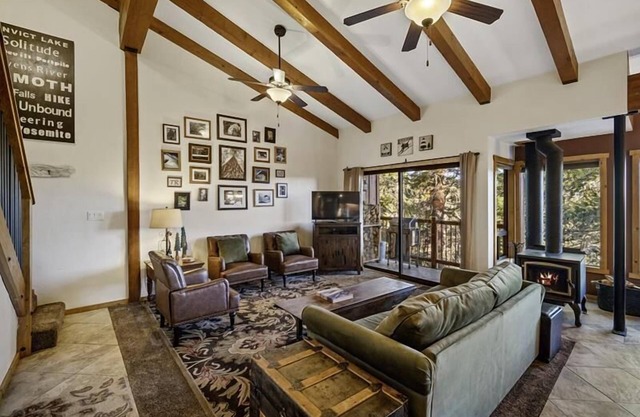 Ski In Ski Out zu Canyon Lifts - Superior 1 Schlafzimmer mit Loft und eigenem Grill