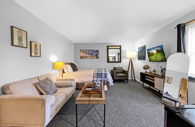 Timberline Rentals - Downtown Ellicottville - Room 203