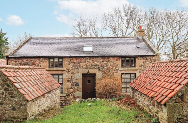 TIMBERWICK GREEN, pet friendly, with a garden in Wooler