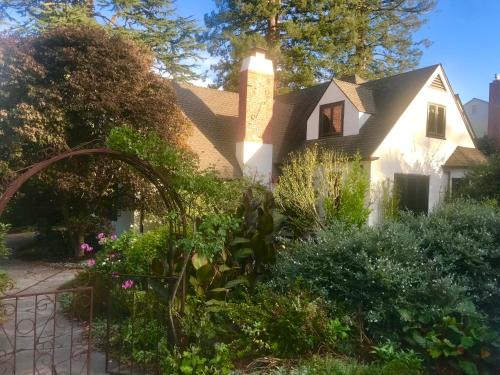 Timeless Elegance-5BR 1930s Home