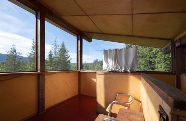 Tin Poppy - Glamping in den Larch Hills, 25 Minuten vom Salmon Arm entfernt