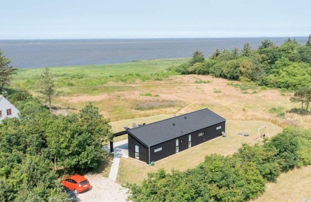 "Tindra" - 30m to the inlet by Interhome