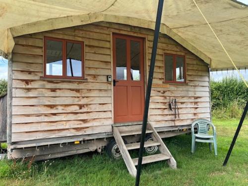 Tinkers Horn Cabin