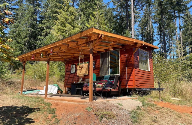 Tiny Home Caboose @ Zen Garden Sanctuary Spa