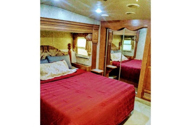 Tiny Home/ Glamping Farm Stay.