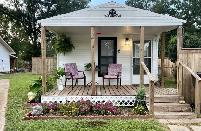 Tiny Home Oasis in the Hub City