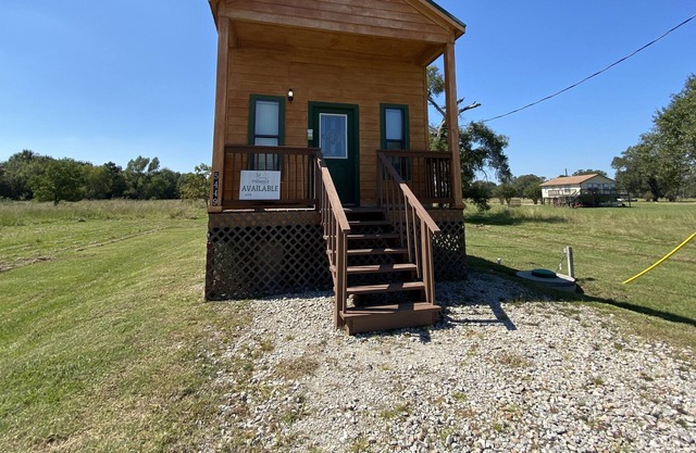 Winziges Haus mit See, Wanderwegen und vielem mehr