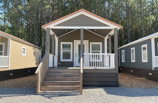 Tiny Homes for Rent, minutes to the Casino, Golf Course & Water Park.