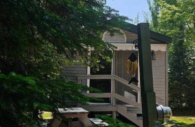 Tiny House Cabin -Presque Isle Campground #30