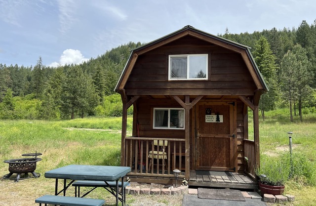 Tiny House Lake Roosevelt
