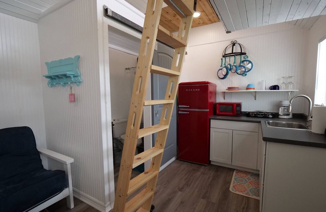 Tiny House @the Bay in Port Alto, TX