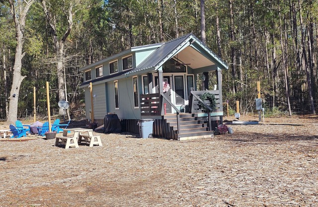 Tiny House w/loft by the Renaissance Festival