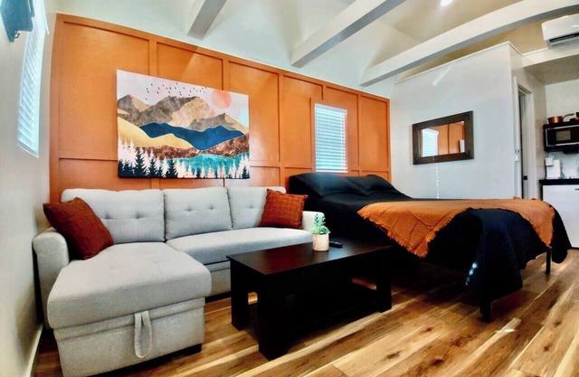 Tiny Oasis #2 in Hurricane, UT with WiFi, AC, and TV next to Maverick