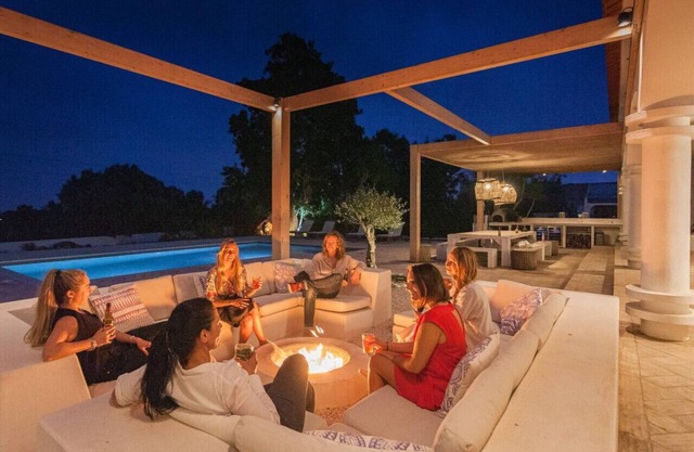 Tiny Whale Lodge, a unique space for groups