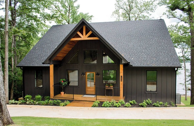 "Tipi" Cabin is a newly built, elevated rustic home on Lake D'arbonne!