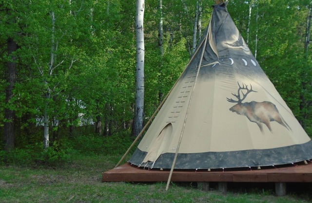 Tipi-Campingplatz 6 Caribou Trail Wagon Camp